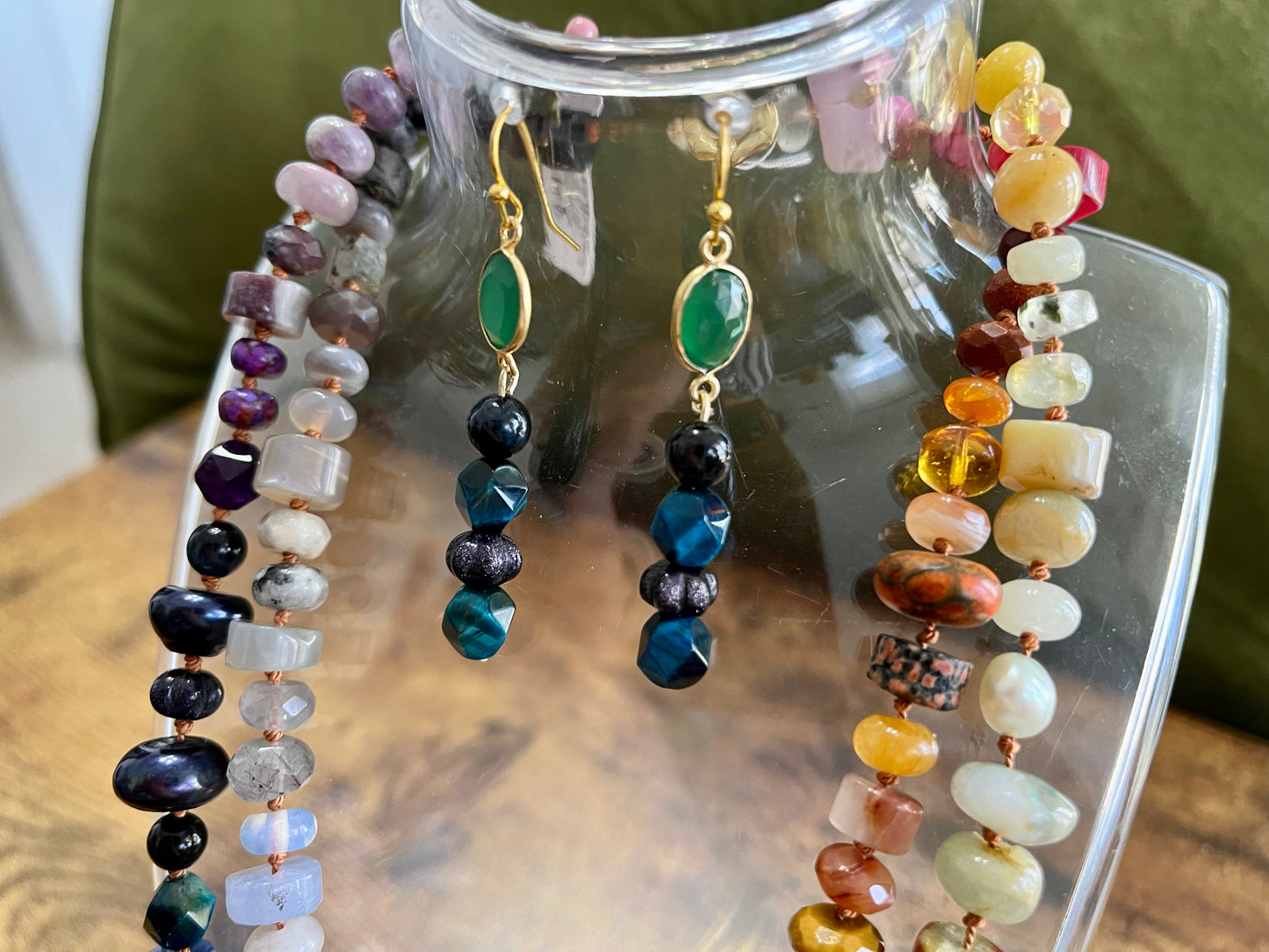 Green Onyx on Deep Blues
